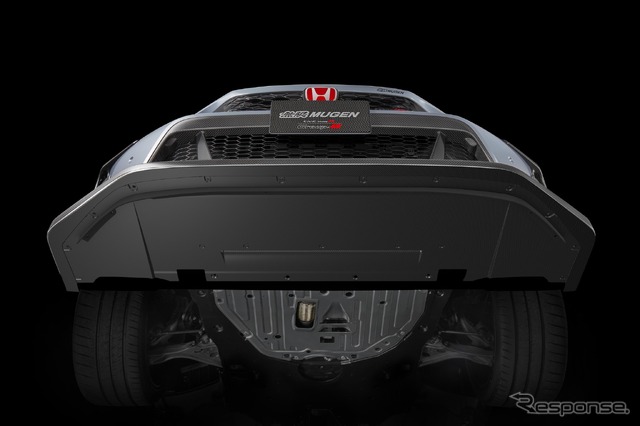 カーボンフロントバンパーロアスポイラー：165万円（税込）※2026年3月下旬発売