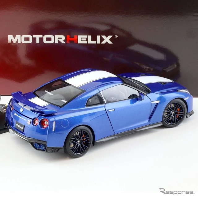 モーターヘリックス 1/18スケール Nissan GT-R R35 50th Anniversary ワンガンブルー