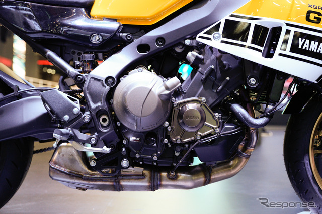 「レジェンドイエロー」のヤマハ XSR900GP 2026年モデル(ジャパンモビリティショー2025)