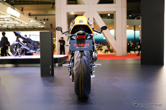 「レジェンドイエロー」のヤマハ XSR900GP 2026年モデル(ジャパンモビリティショー2025)