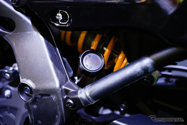 「レジェンドイエロー」のヤマハ XSR900GP 2026年モデル(ジャパンモビリティショー2025)