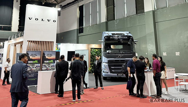 ボルボ・トラックが出展して大型車両を展示