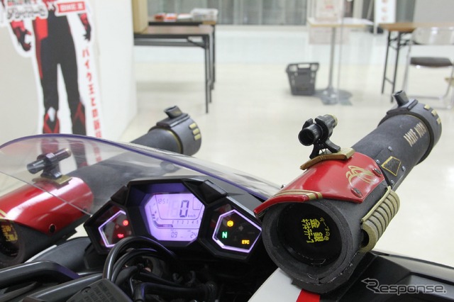 ホンダ『NM4』が栃木県小山市のご当地ヒーロー「開運戦士ブレイバーン」の戦術車両に