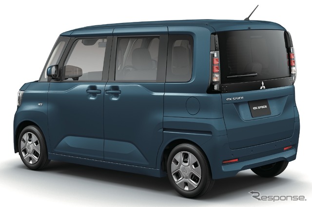 三菱 eKスペース 新型(Mグレード、デニムブルー)