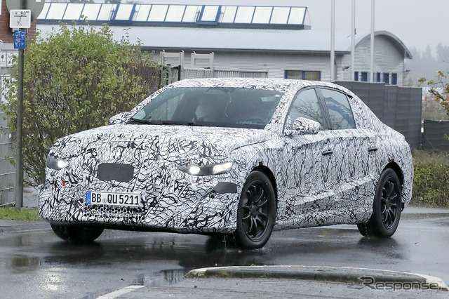 メルセデスベンツ EクラスEQ 市販型のプロトタイプ