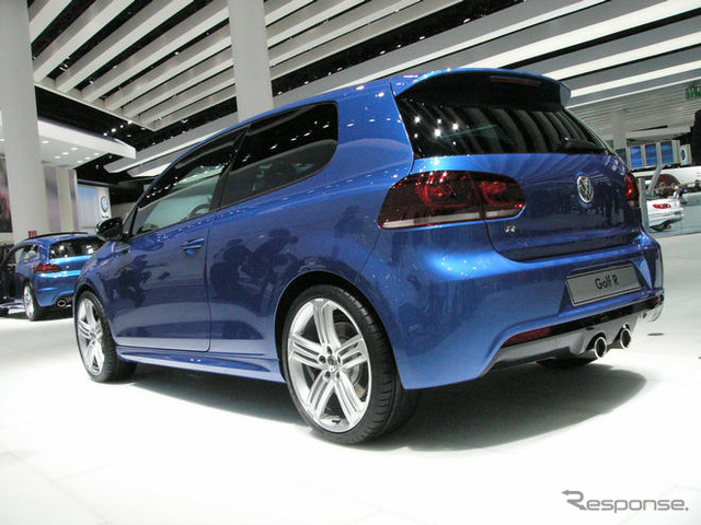【フランクフルトモーターショー09】VWゴルフに史上最強の「R」誕生…0‐100km/hを5.5秒