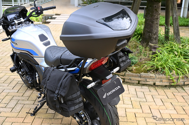 ホンダ CB1000Fの純正アクセサリー装着車