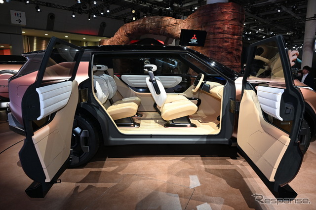 三菱 エレバンス コンセプト（ジャパンモビリティショー2025）