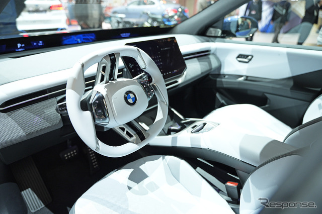 BMW iX3 50 xDrive（ジャパンモビリティショー2025）