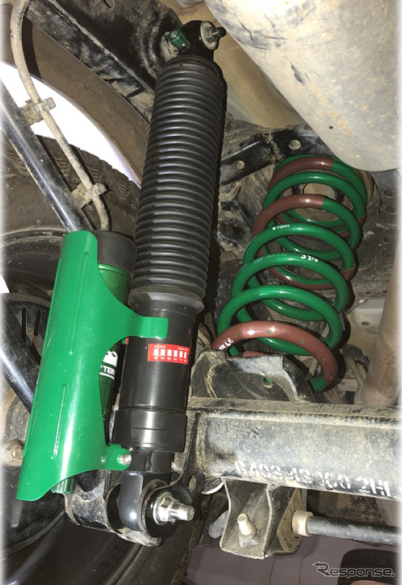 専用リアタンクプロテクター