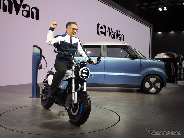 スズキの鈴木社長（ジャパンモビリティショー2025）