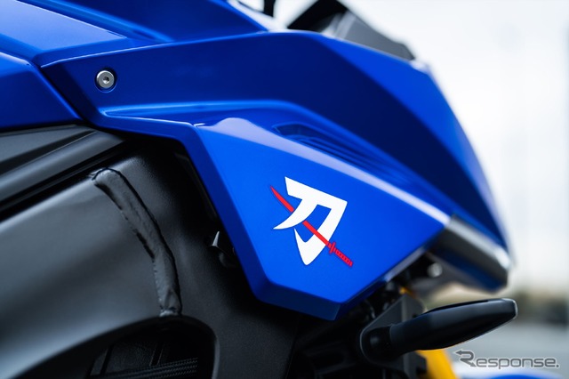 スズキ カタナ（パールビガーブルー）