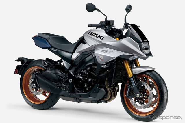 スズキ カタナ（ミスティックシルバーメタリック）