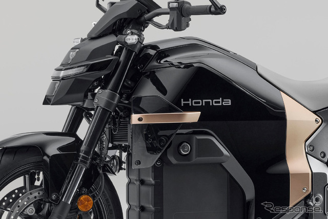 ホンダ WN7の「Honda」エンブレム