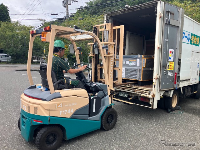 活魚のスピード輸送を開始