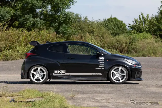 HKS × TOYOTA GR YARIS