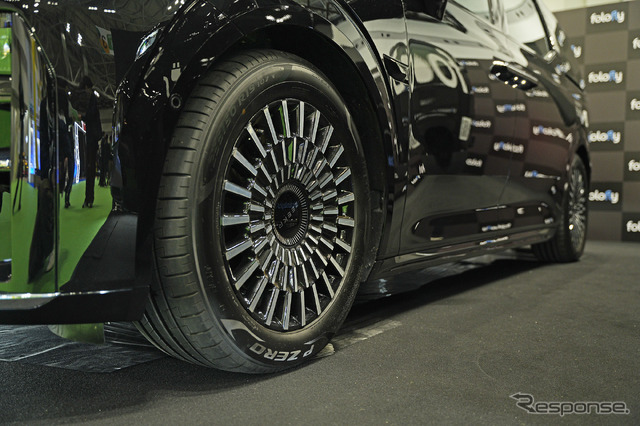 ZEEKR 009（ジャパンモビリティショー2025）