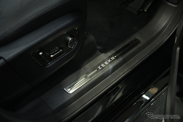 ZEEKR 009（ジャパンモビリティショー2025）