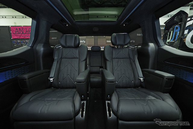 ZEEKR 009（ジャパンモビリティショー2025）