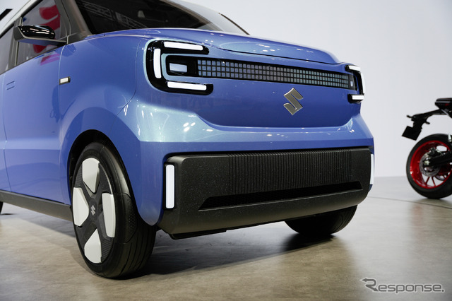 スズキ Vision e-Sky（ジャパンモビリティショー2025）