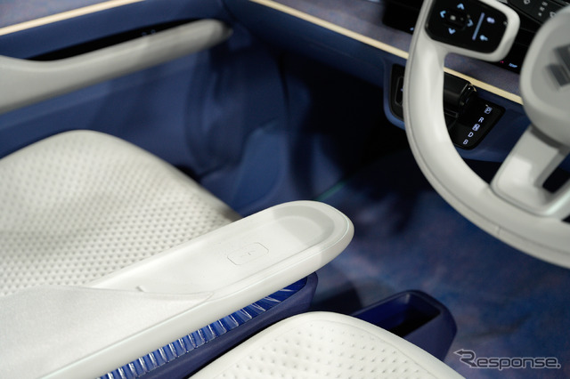 スズキ Vision e-Sky（ジャパンモビリティショー2025）