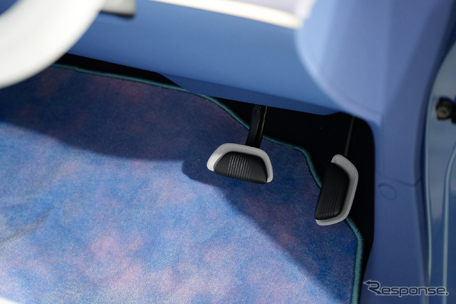 スズキ Vision e-Sky（ジャパンモビリティショー2025）