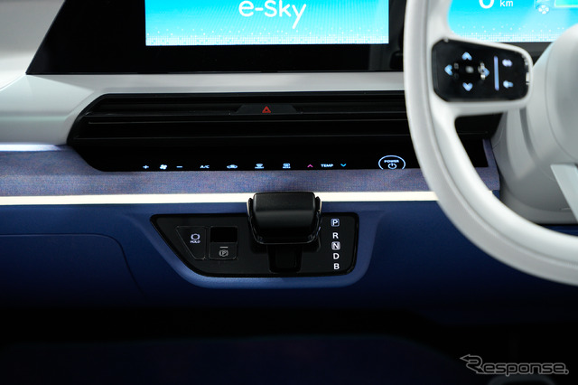 スズキ Vision e-Sky（ジャパンモビリティショー2025）