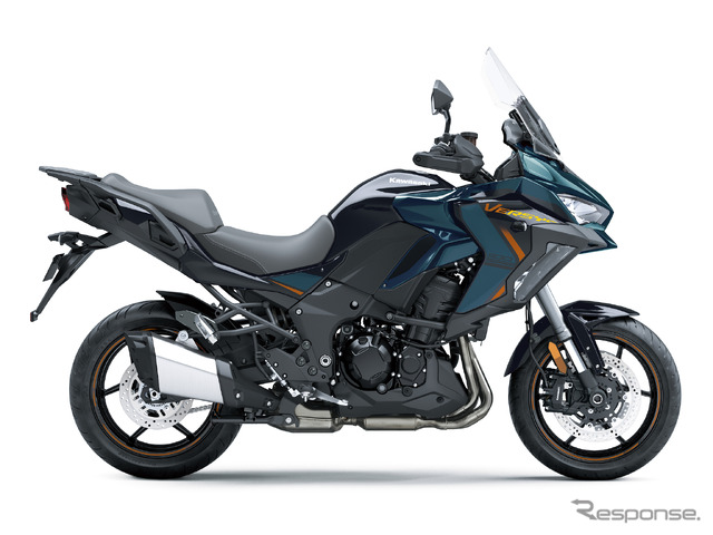 VERSYS 1100 SE（メタリックディープブルー×メタリックディアブロブラック）