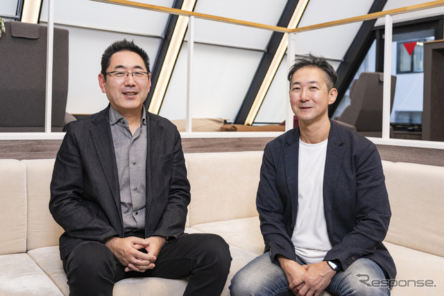 レスポンス編集長 三浦和也（左）とナノオプト・メディア 代表取締役社長 大嶋康彰氏（右）