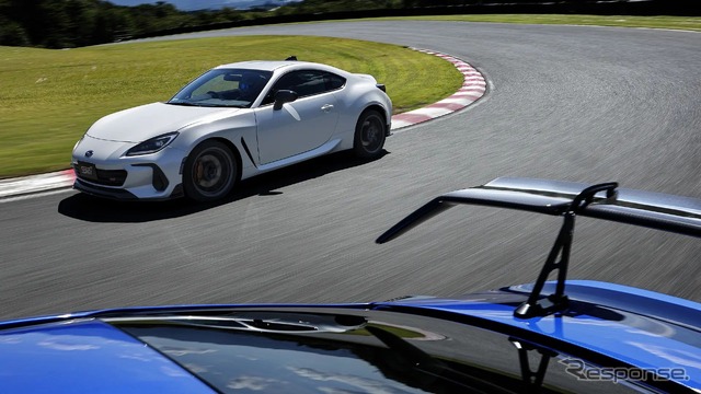 スバル BRZ の「STI Sport TYPE RA」
