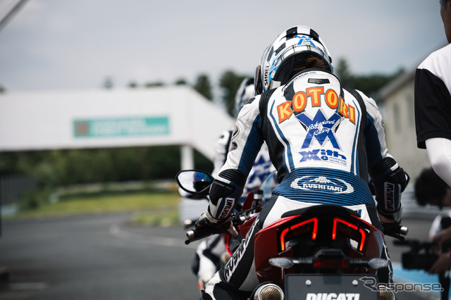 ドゥカティ パニガーレV2S