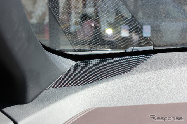 純正ツイーターの装着位置の一例。