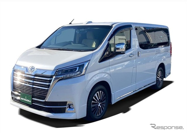 グランエース 『霊柩車』