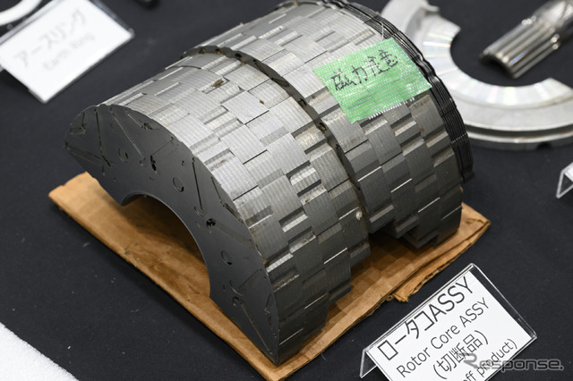 ブルースカイテクノロジーによる中国製PHEV「AVATR12」の分解展示