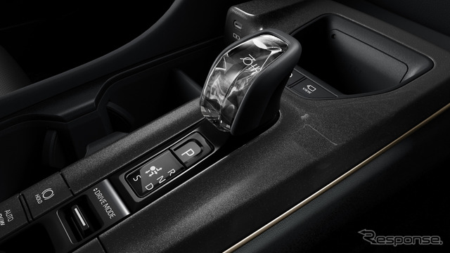 トヨタ『クラウンエステート』の『クラウン』誕生70周年を記念した特別仕様車