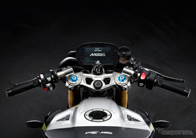 トライアンフ ストリートトリプル Moto2エディション