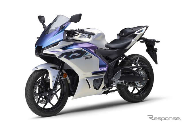 ヤマハ YZF-R25（マットパールホワイト）