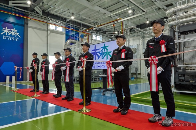 設楽社長の出席のもと、実証施設にてテープカットセレモニーを実施