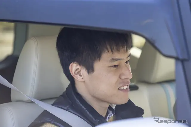 純正と交換後の違いの大きさをリアルに感じられて楽しくなってしまったそうだ