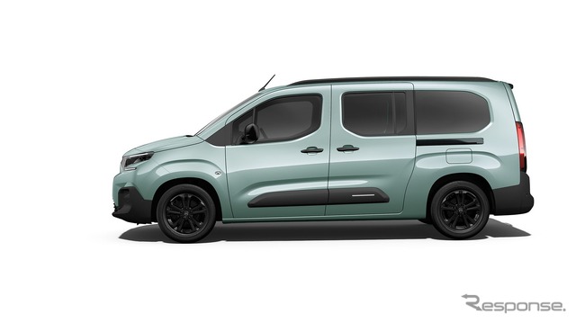 シトロエン・ベルランゴの特別色「アクア グリーン」（7人乗り）