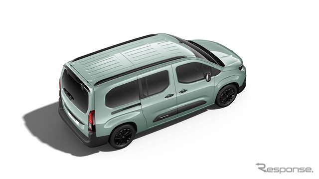 シトロエン・ベルランゴの特別色「アクア グリーン」（7人乗り）