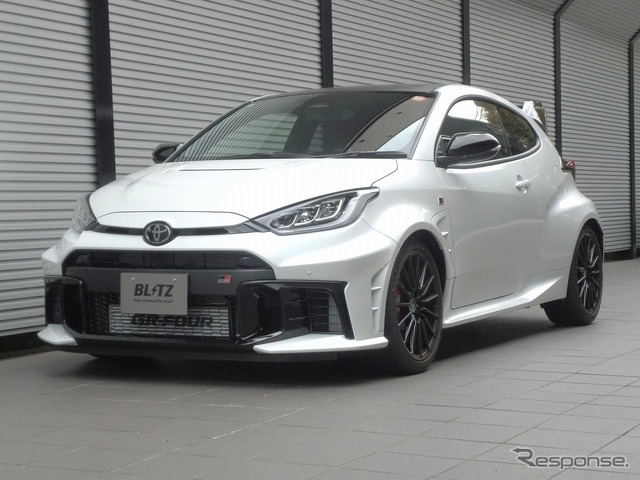 ブリッツ DAMPER ZZ-R　GRヤリス装着例（基準車高：フロント 29mmダウン / リア 24mmダウン）