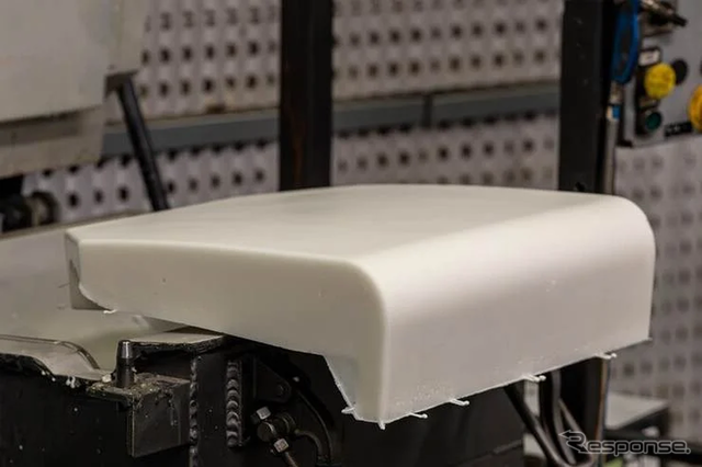 タンパク質由来の持続可能な難燃性座席フォーム、「BioPRO Foam」