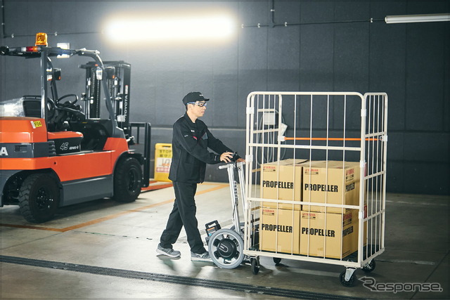 使用環境等に合わせて、「押す搬送」と「引っ張る搬送」を1台でこなせることも特長