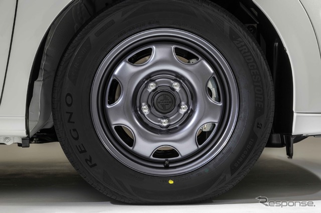 DAMDフリード・アイソレーター for AIR