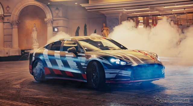 メルセデスAMG GT 4ドアクーペ 次期型のプロトタイプ