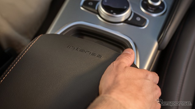 アルファロメオ・ジュリアの「INTENSA」