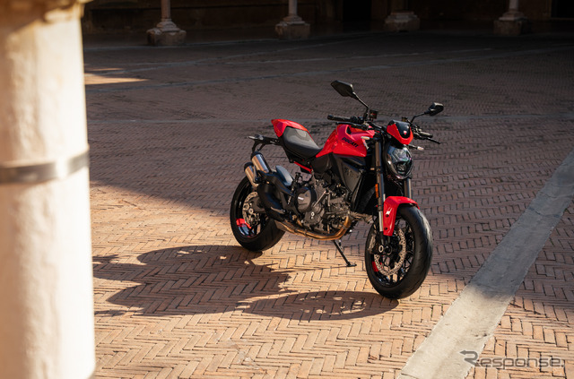 ドゥカティ モンスタープラス 新型