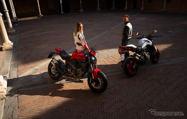 ドゥカティ モンスター 新型