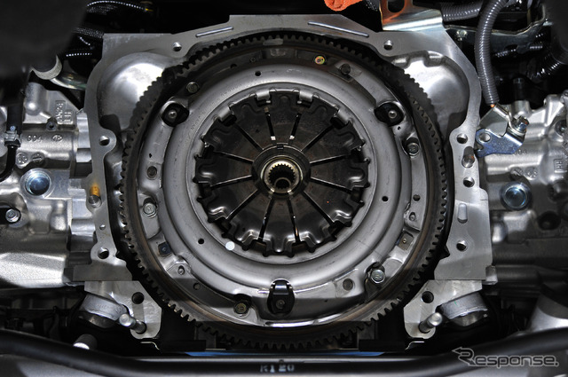 マニュアル車が別物になる！ クラッチ＆フライホイール駆動系チューンで走りを激変させる方法～カスタムHOW TO～